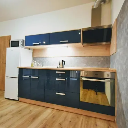 Moderni - By Alka, 1x Free Parking Apartment