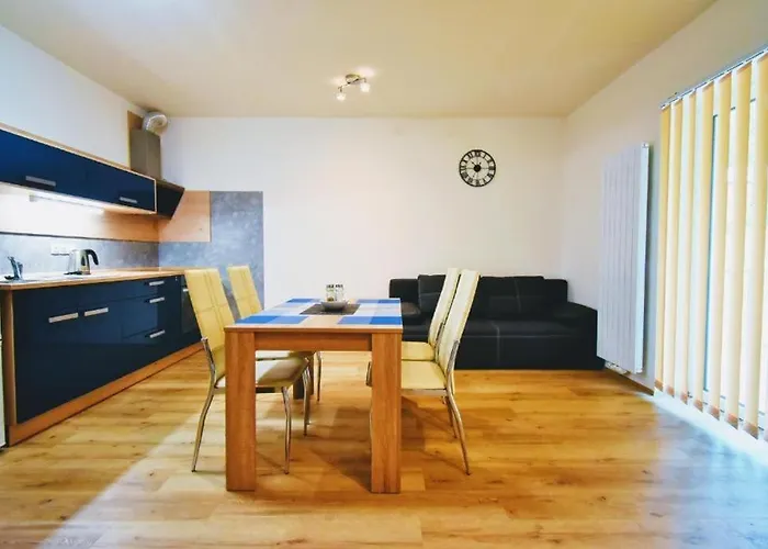Apartment Lyzarske - By Alka, 1x Free Parking